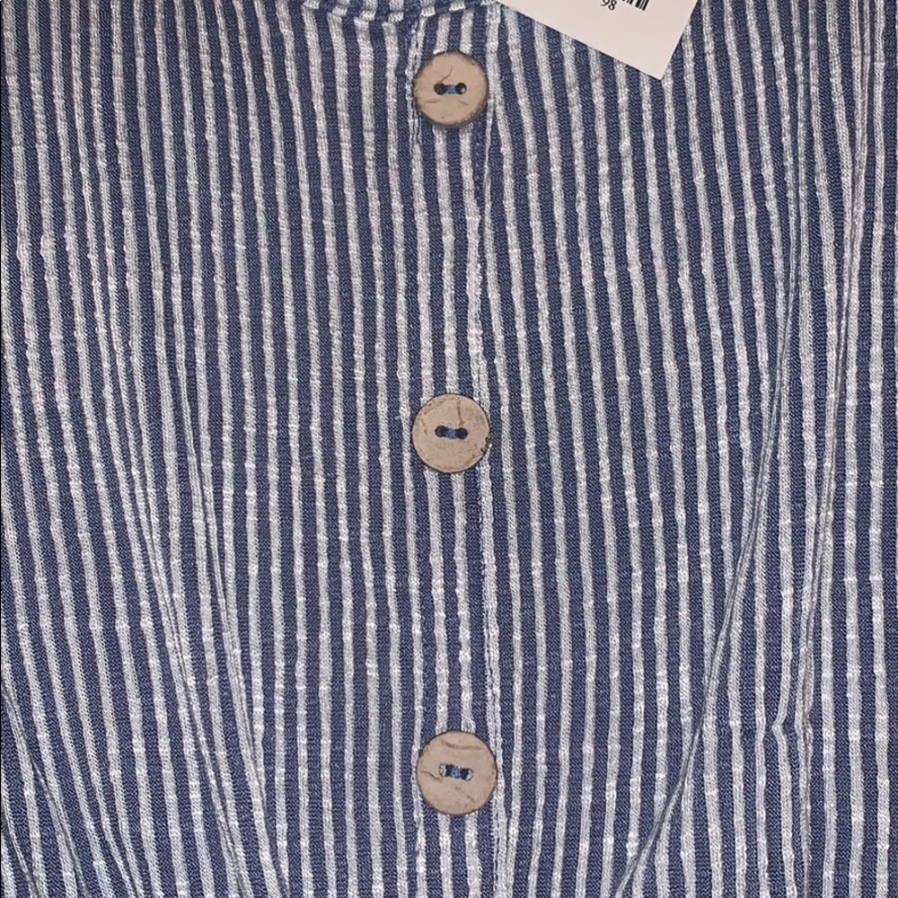 NWT Ribbed Front-tie Tank - Picture 5 of 5